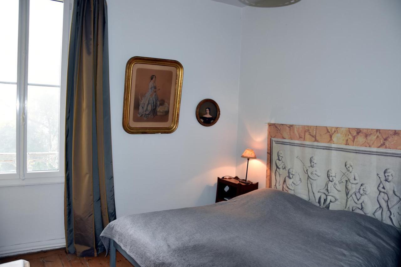 Les Hirondelles Bed & Breakfast Fleac Exterior photo